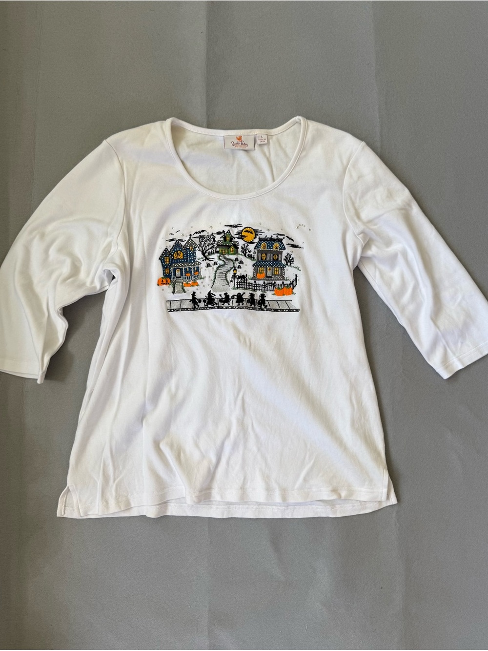 Quacker Factory Halloween Village Graphic Women’s 3/4 Sleeve Top - Size L